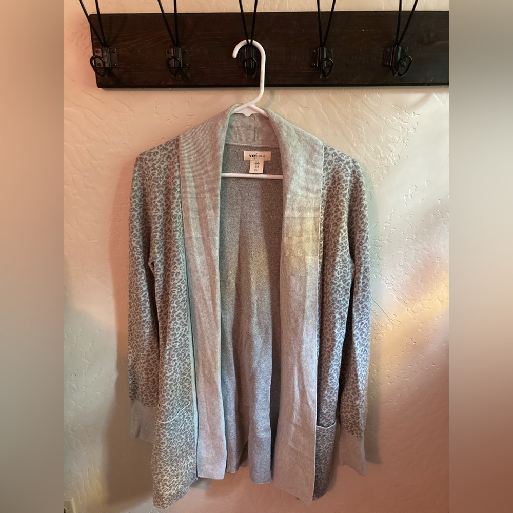 Yes Lola grey leopard print cardigan, size Medium